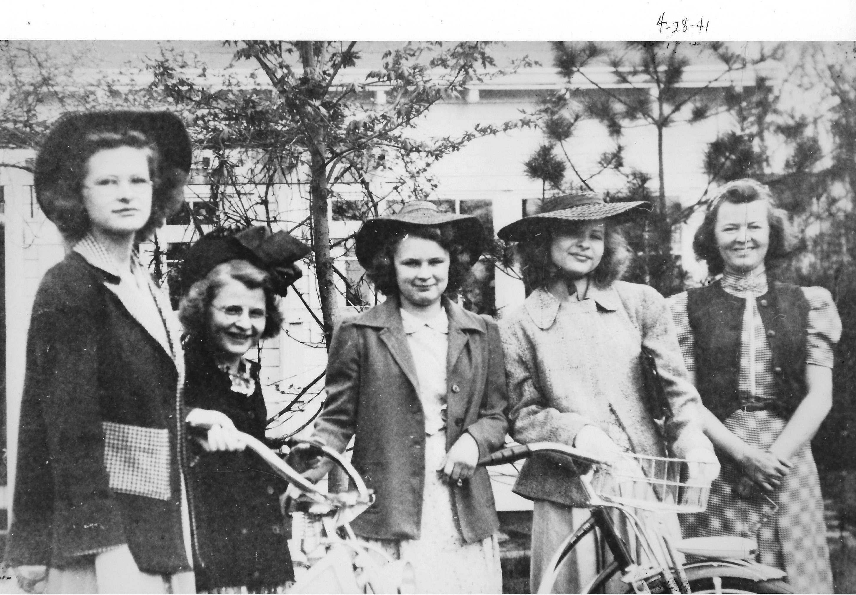 Yvonne, Patsy, Jean Billie, Phyllis Linderman, April 28, 1941